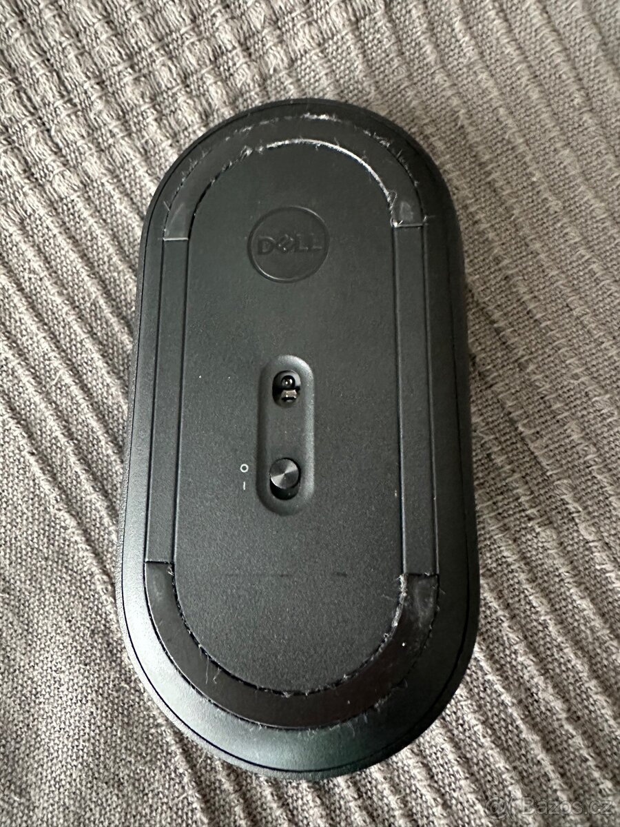 Bezdrátová sada klávesnice + myš - 8