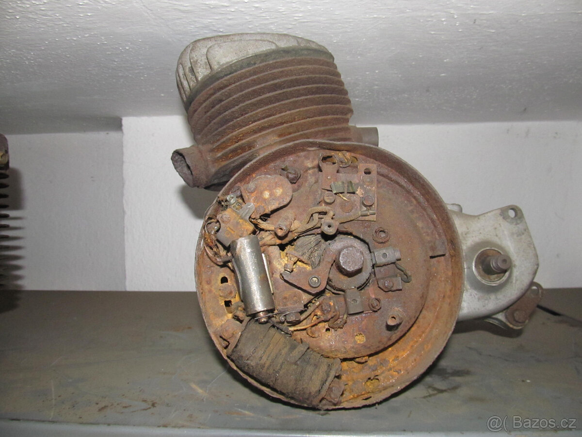 Honda125cbx,Victoria 250 ,Triumph 250,Jawa 559 - 8