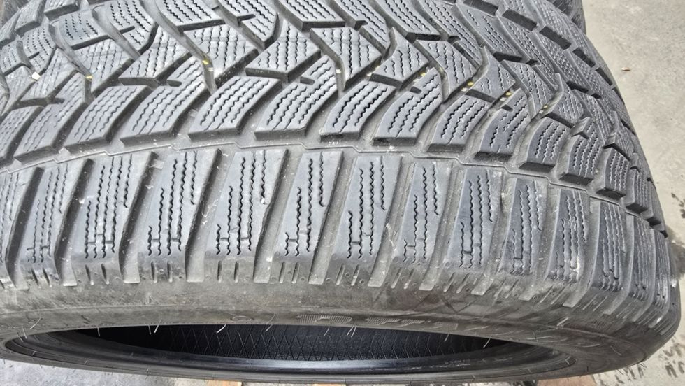 Zimní pneu 245/45/18 Dunlop - 8