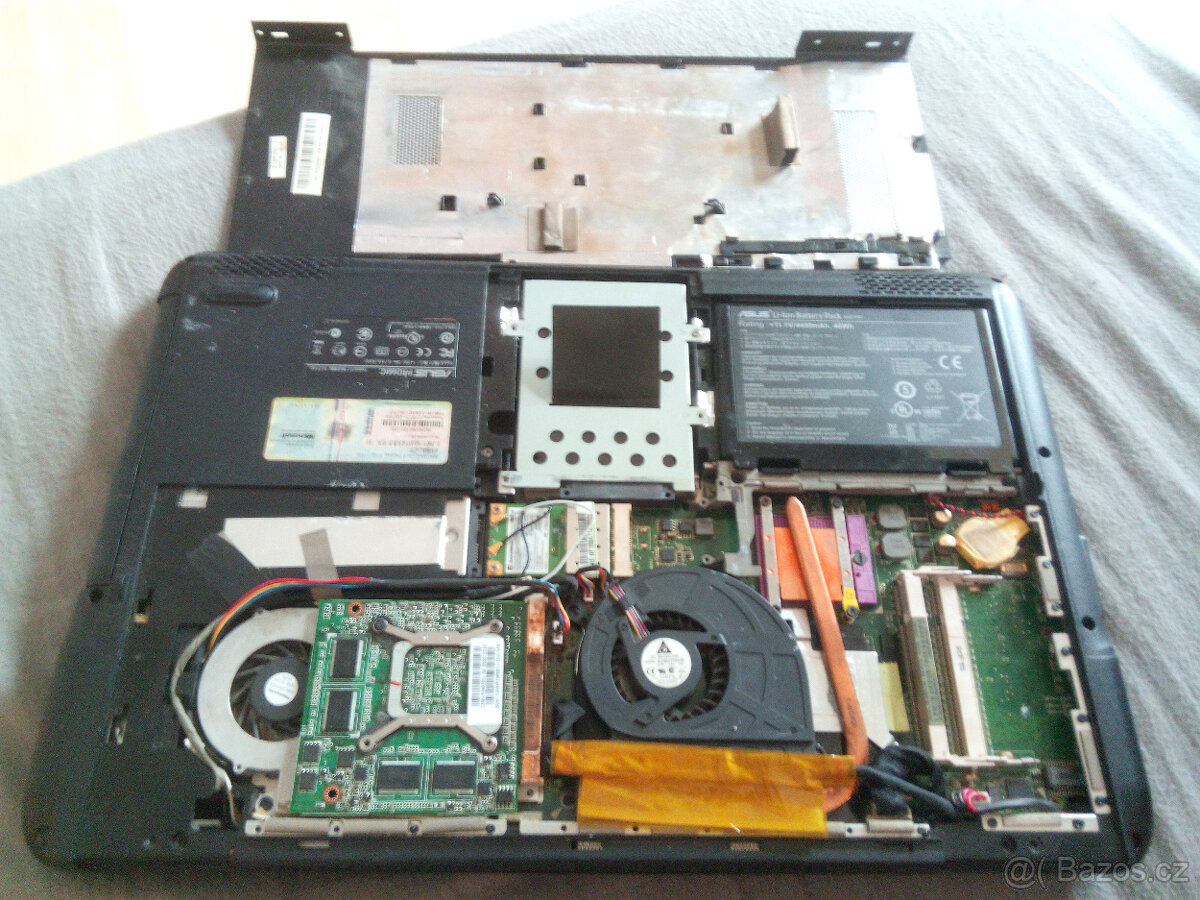 Nefunkční Notebook Asus Pro66I vadná zákl. deska - 8