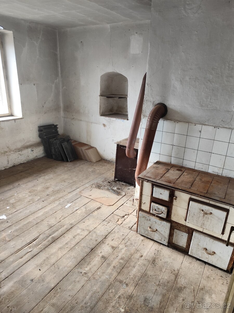 Dům 2+1 v Lišově - 8
