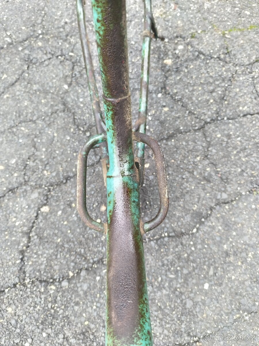 Stadion S11, rám ušák +vidle+vahadla - 8