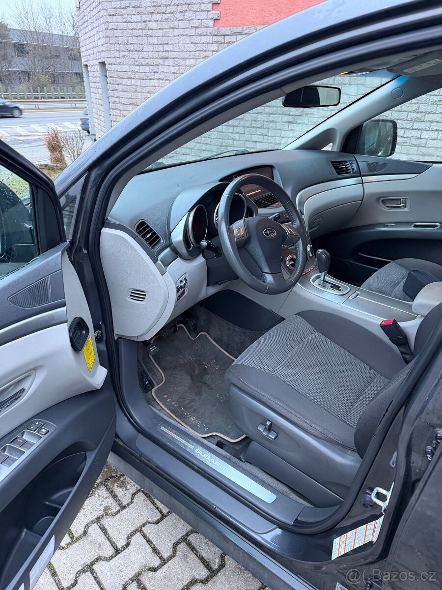 Subaru Tribeca ultimátní 4X4 silný 3.0i 180kw - 8
