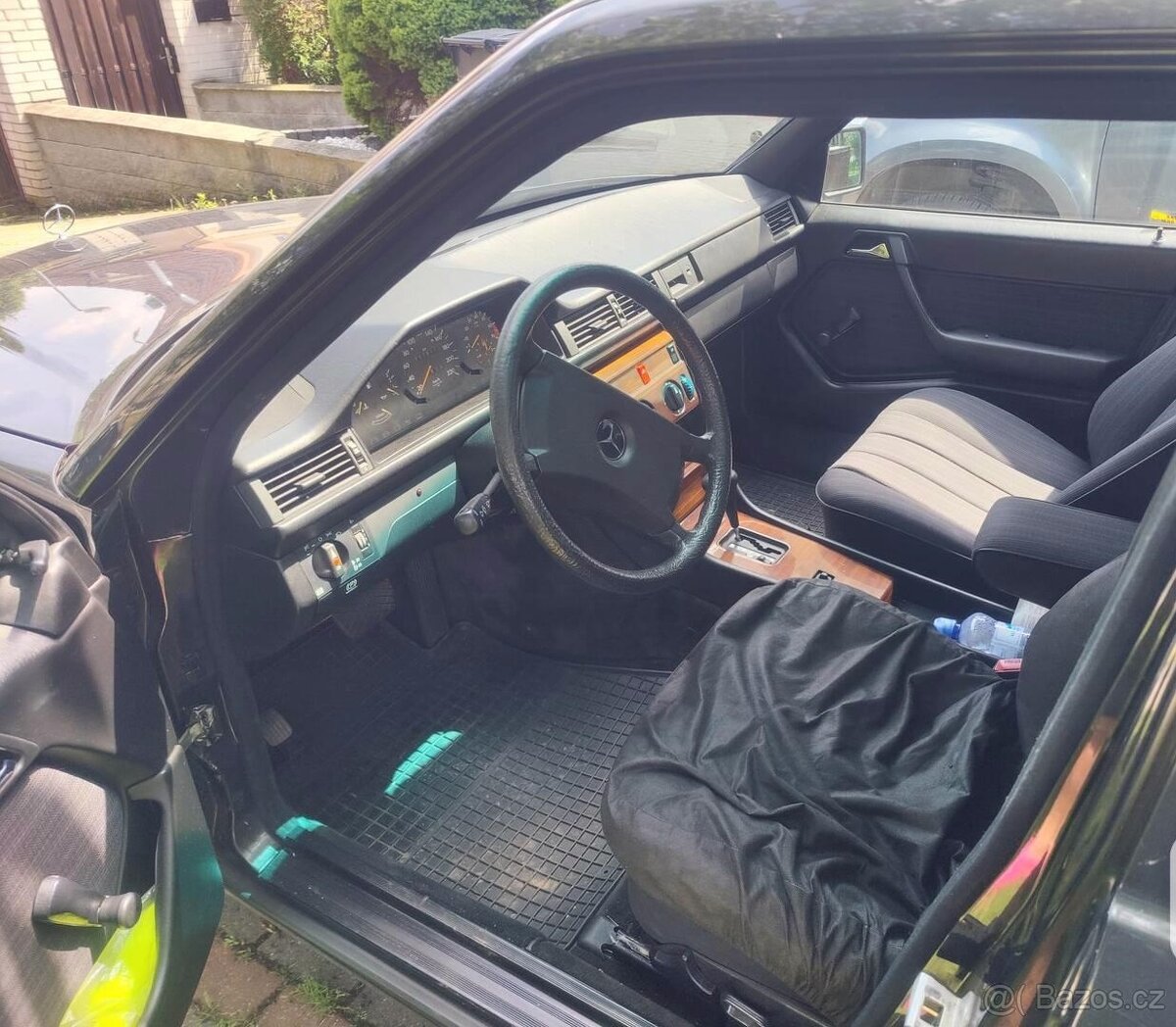 MERCEDES BENZ 124 - 8