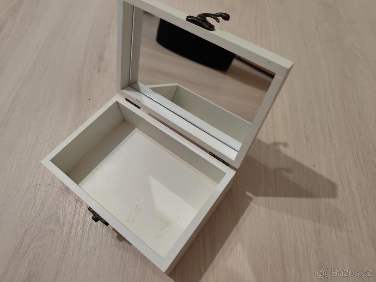 Dřevěná malá skříňka- Provence - 8