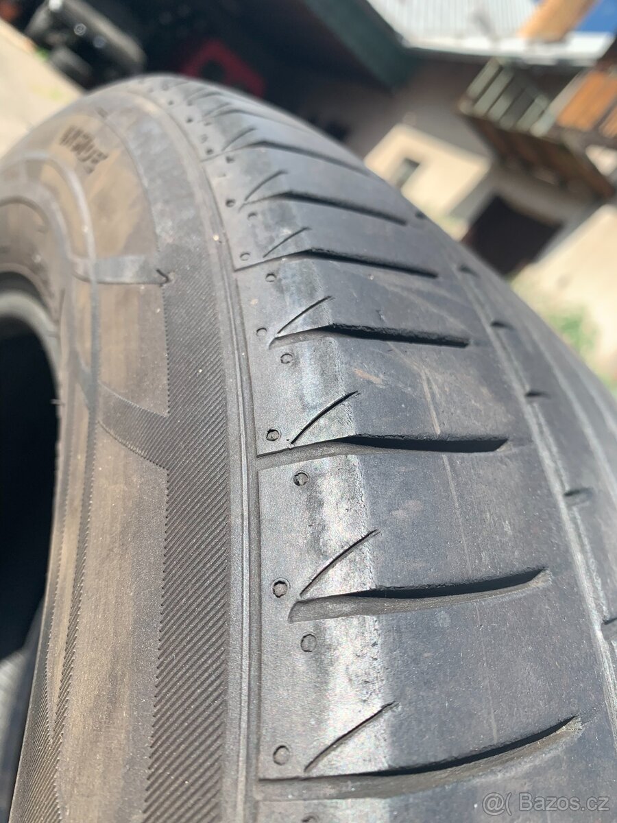 P: Pneu Hankook 225/60 R17 99H - 8