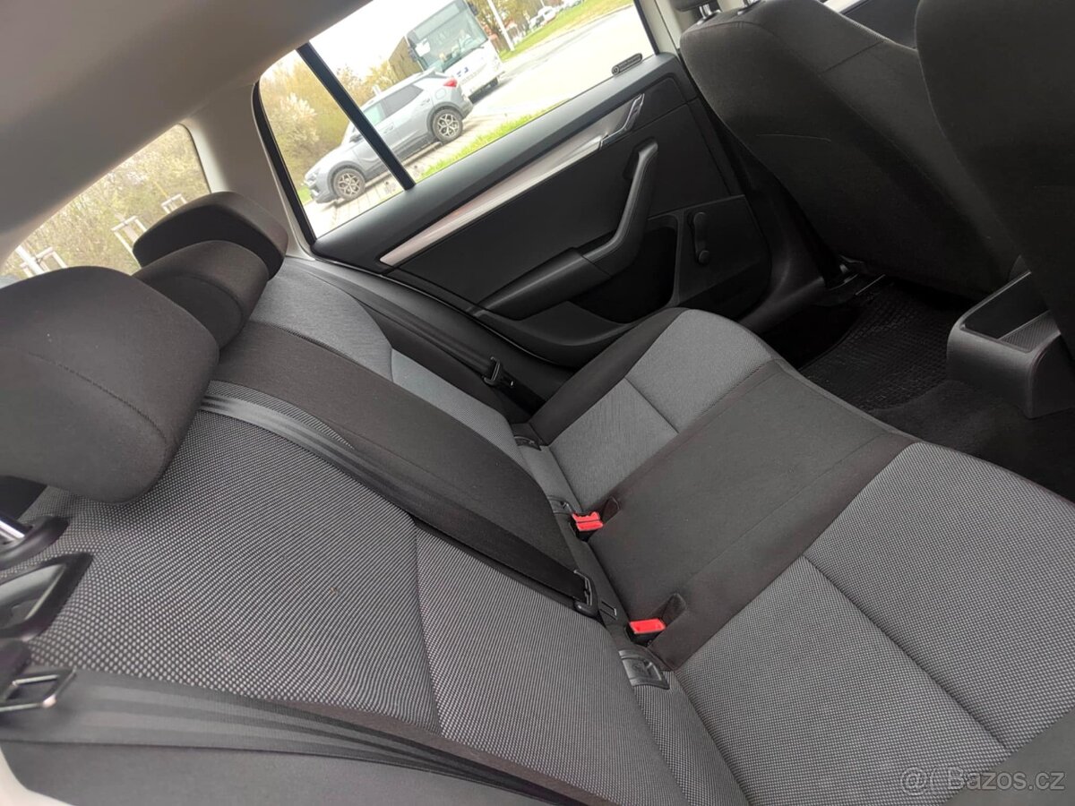 Škoda Octavia lll 1.6 Tdi - PO ROZVODECH - 8