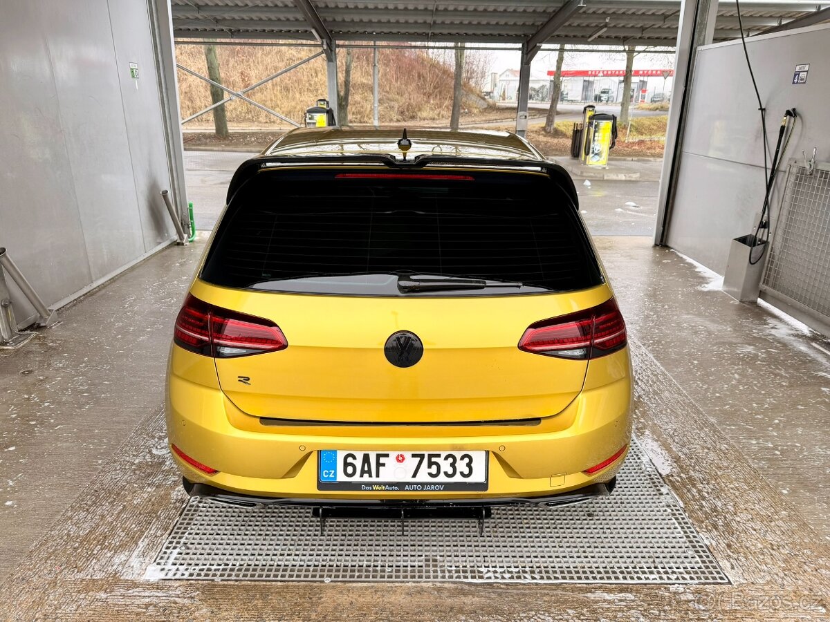 VW Golf 7.5 R-line DSG - 2017 MAX VÝBAVA - super stav - 8