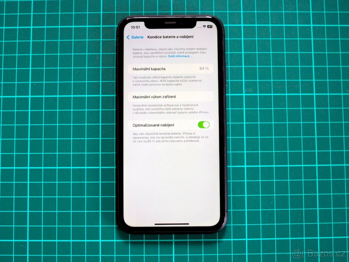 Apple iPhone 11 - 128 GB (Black) - 8