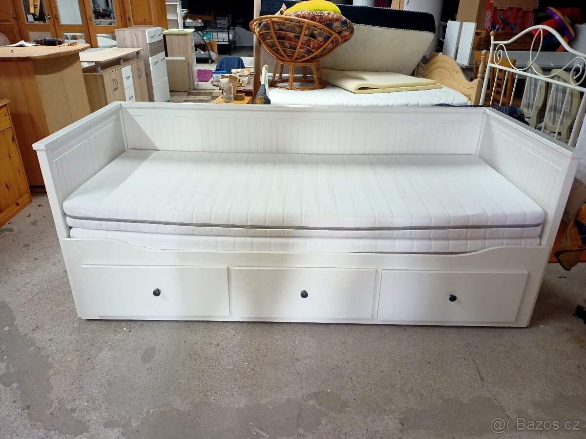 Prodám krásnou rozkládací postel IKEA HEMNES - 8