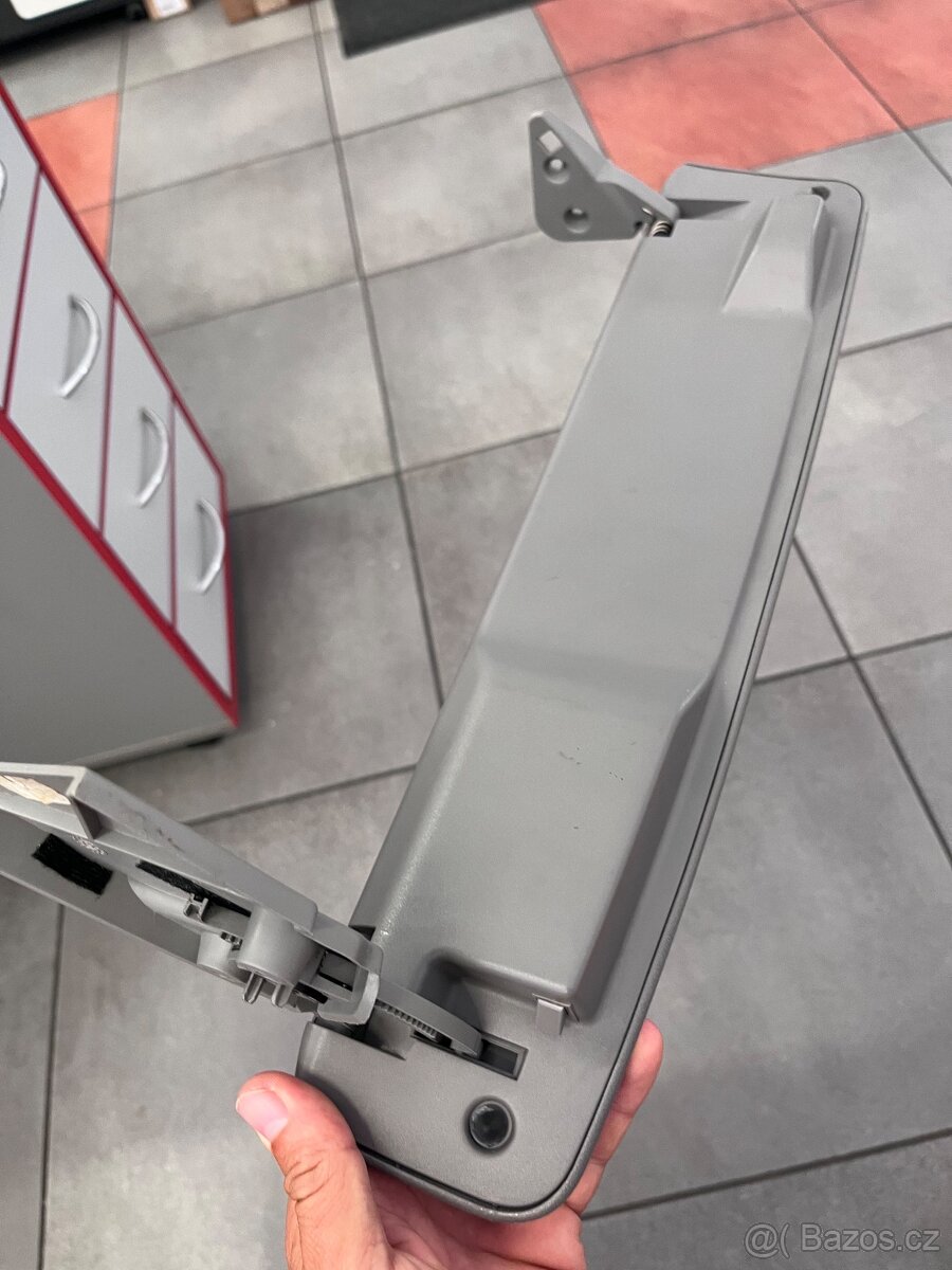 Vw T4 zamykací přihrádka - 8