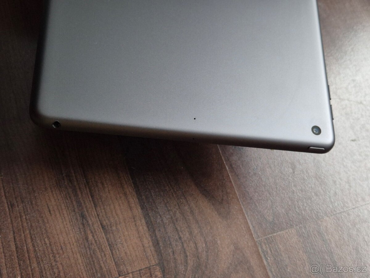 Apple iPad 8. generace 32gb TOP stav - 8