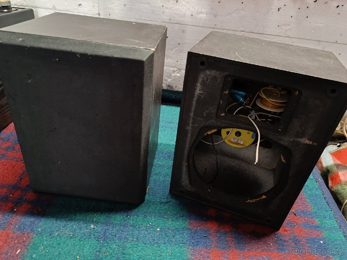 Různé reprobedny Tesla, TVM, AQ - 8