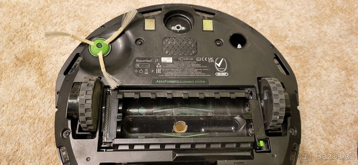 iRobot Roomba i7+ se stanicí Clean Base + příslušenství - 8
