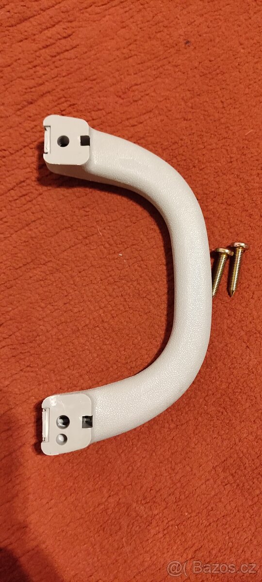 Mitsubishi Pajero přední madla nastupování - 8