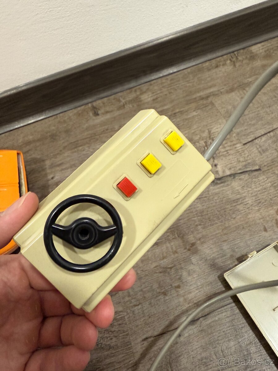 Retro auto na ovládání PIKO - 8