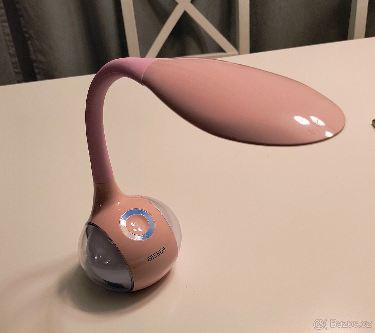 Lampička stolní stmívatelná - 8