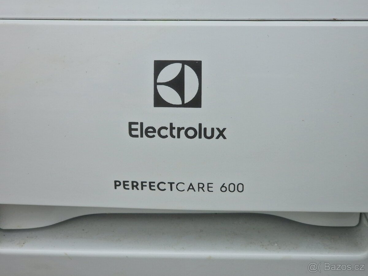 Pračka Electrolux PerfectCare 600 – 6 kg slim - 8
