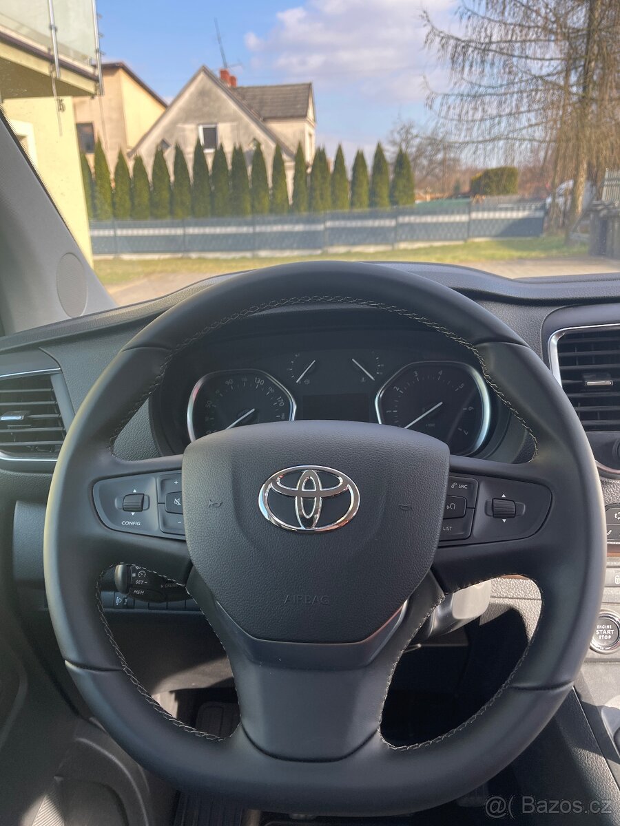 Toyota ProAce Verco Family 8 osób - 8