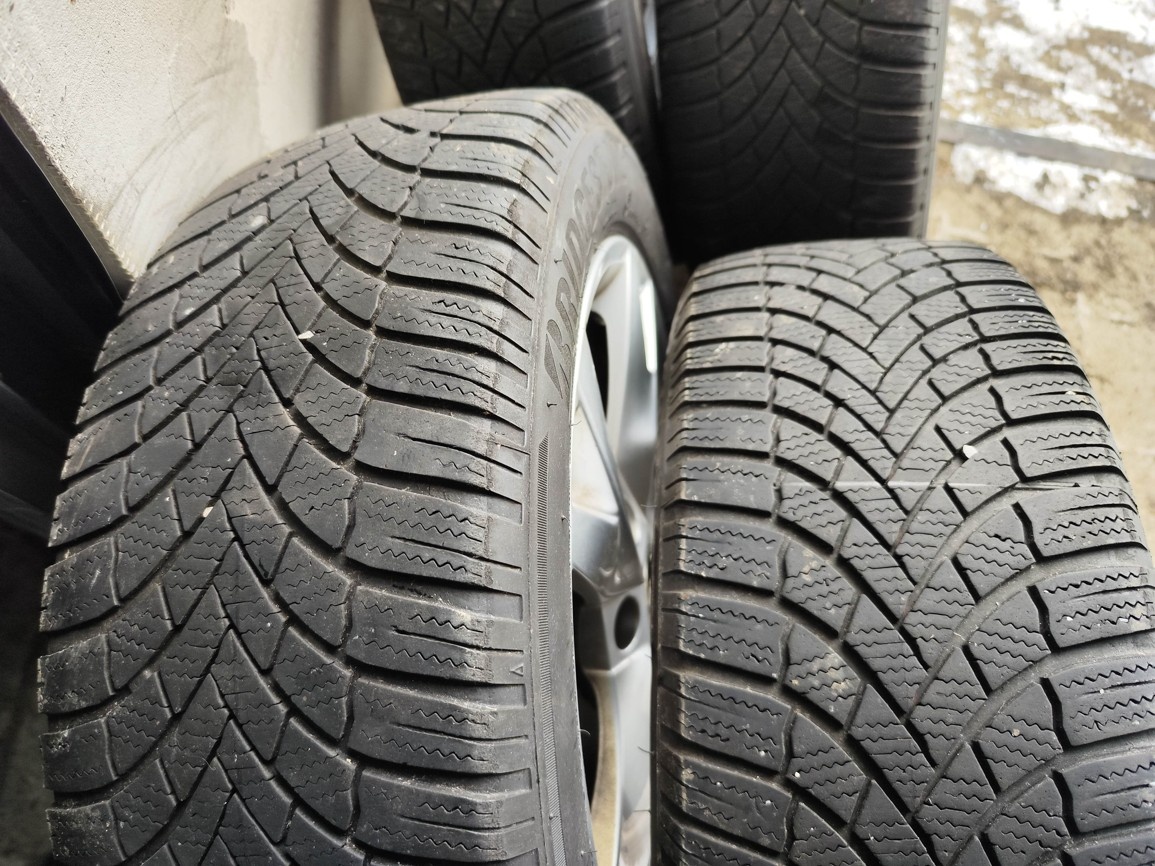 17"zimní alu sada Lyra 5x112 origo Octavia 4 Leon 4 Golf 8 - 8