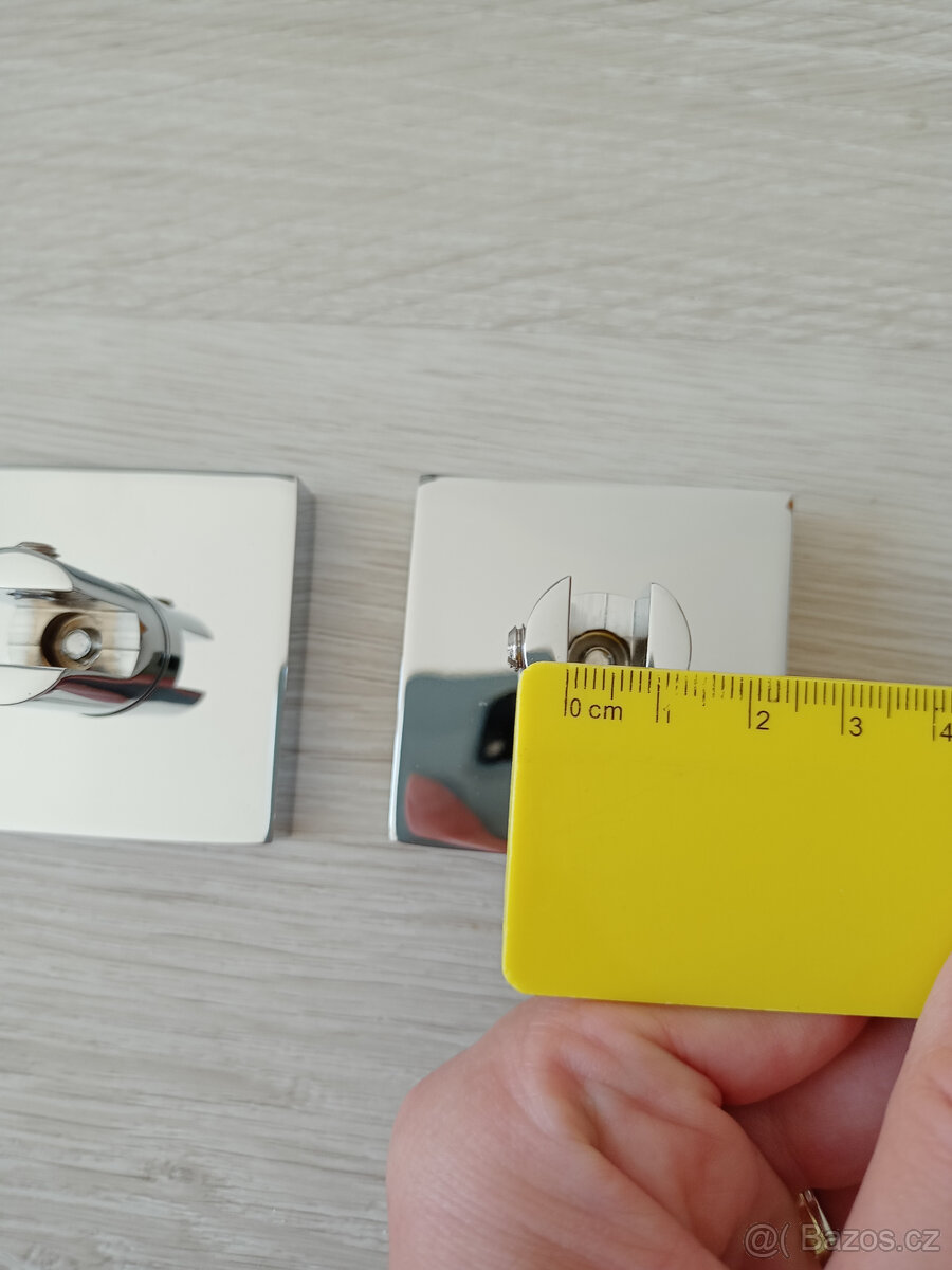 Nové držáky/věšáčky - 8