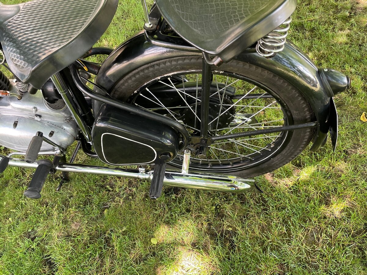 ČZ 150C neodpružená - 8