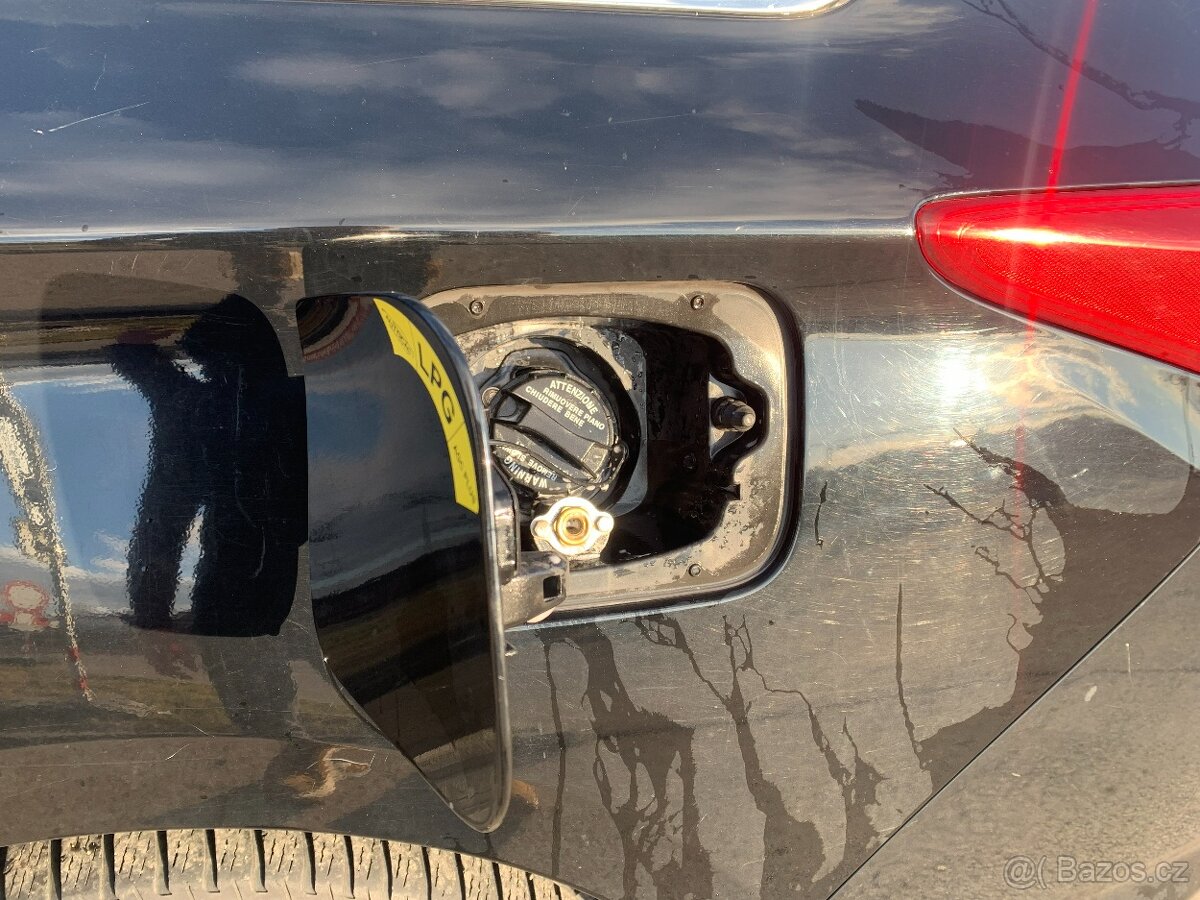 Hyundai I40 2.0 GDI benzín + LPG - 8