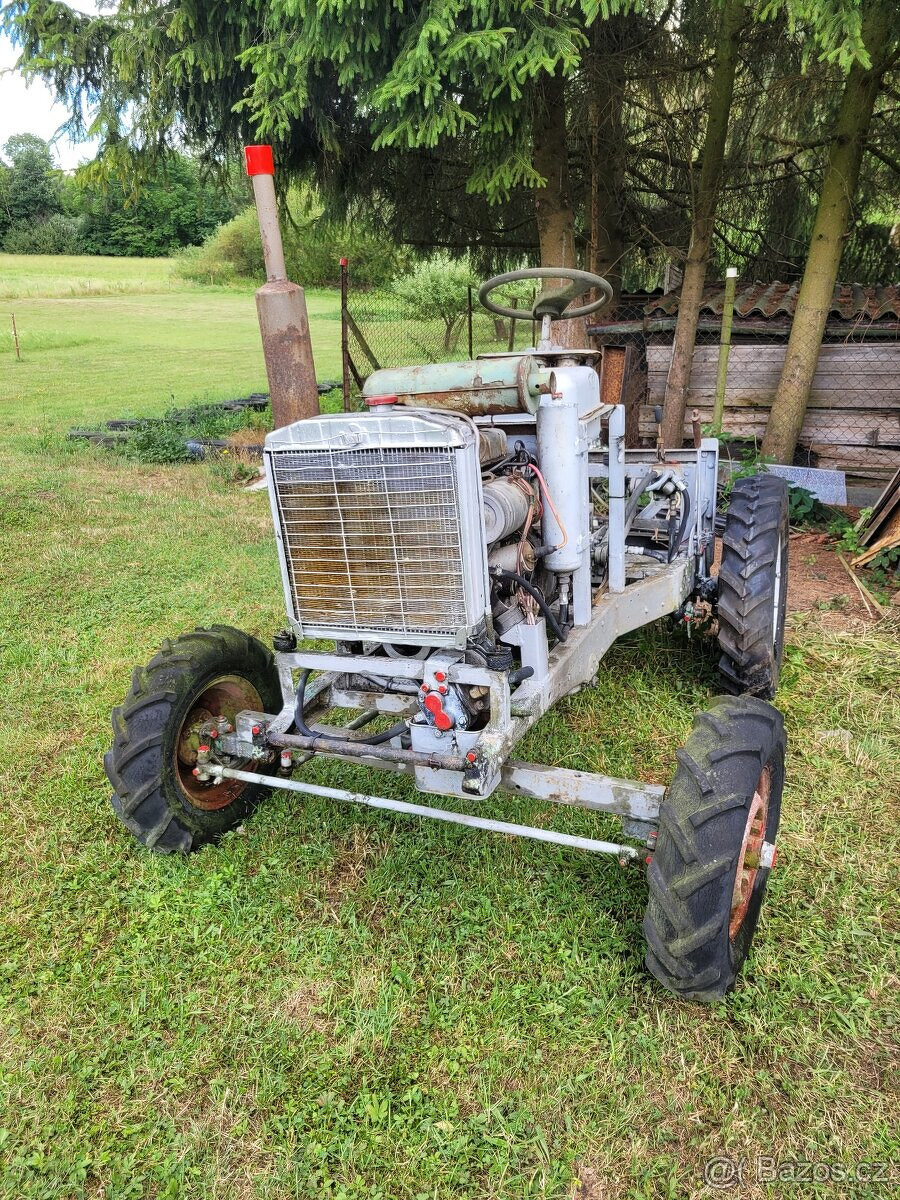 Prodám traktor domácí výroby. - 8