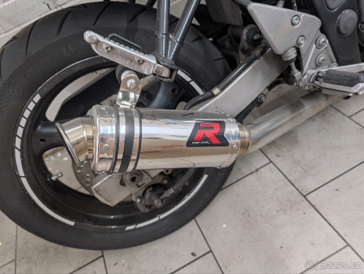 Suzuki Bandit 600 - 8