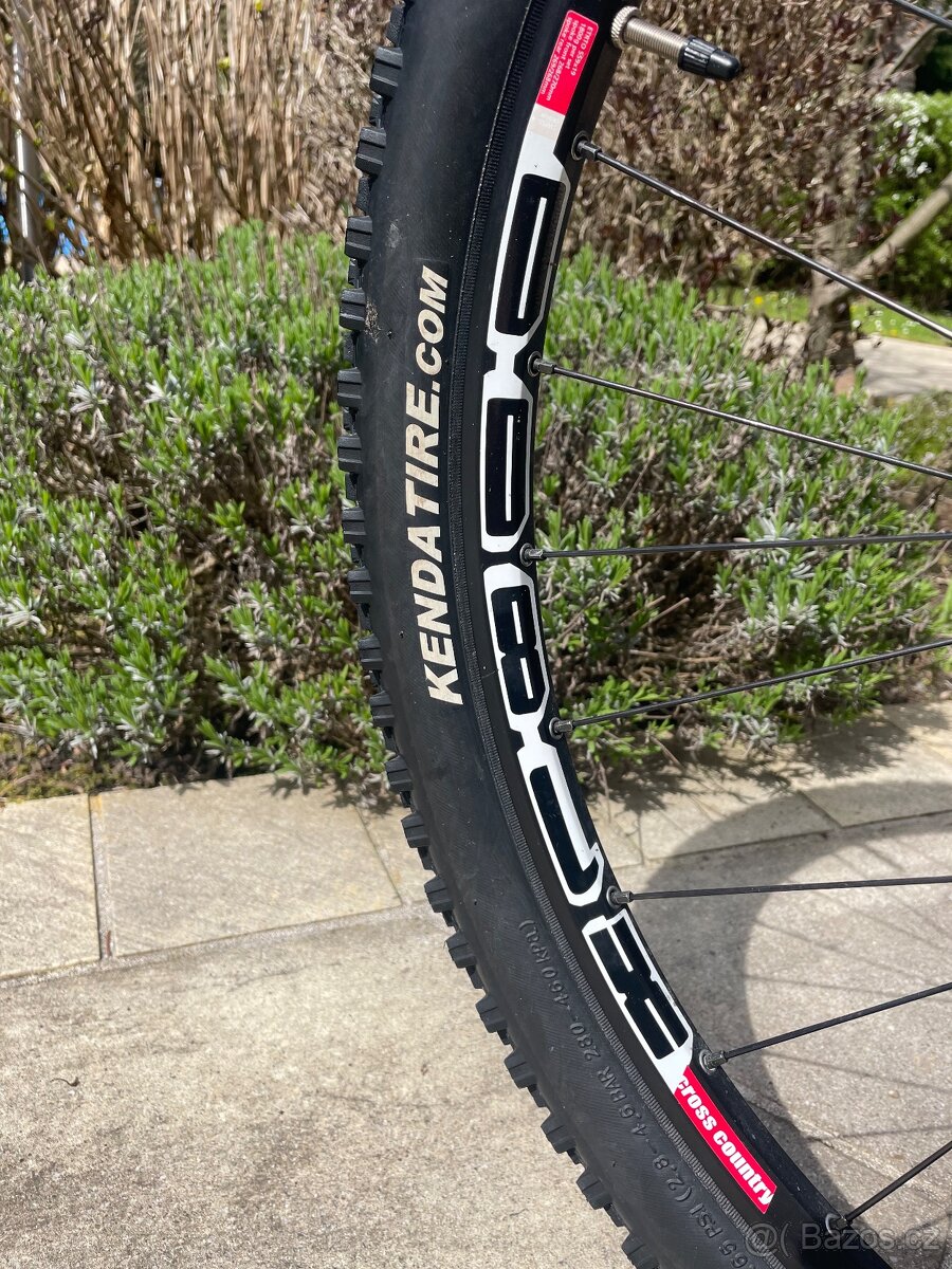 GT Marathon Pro Carbon - 8