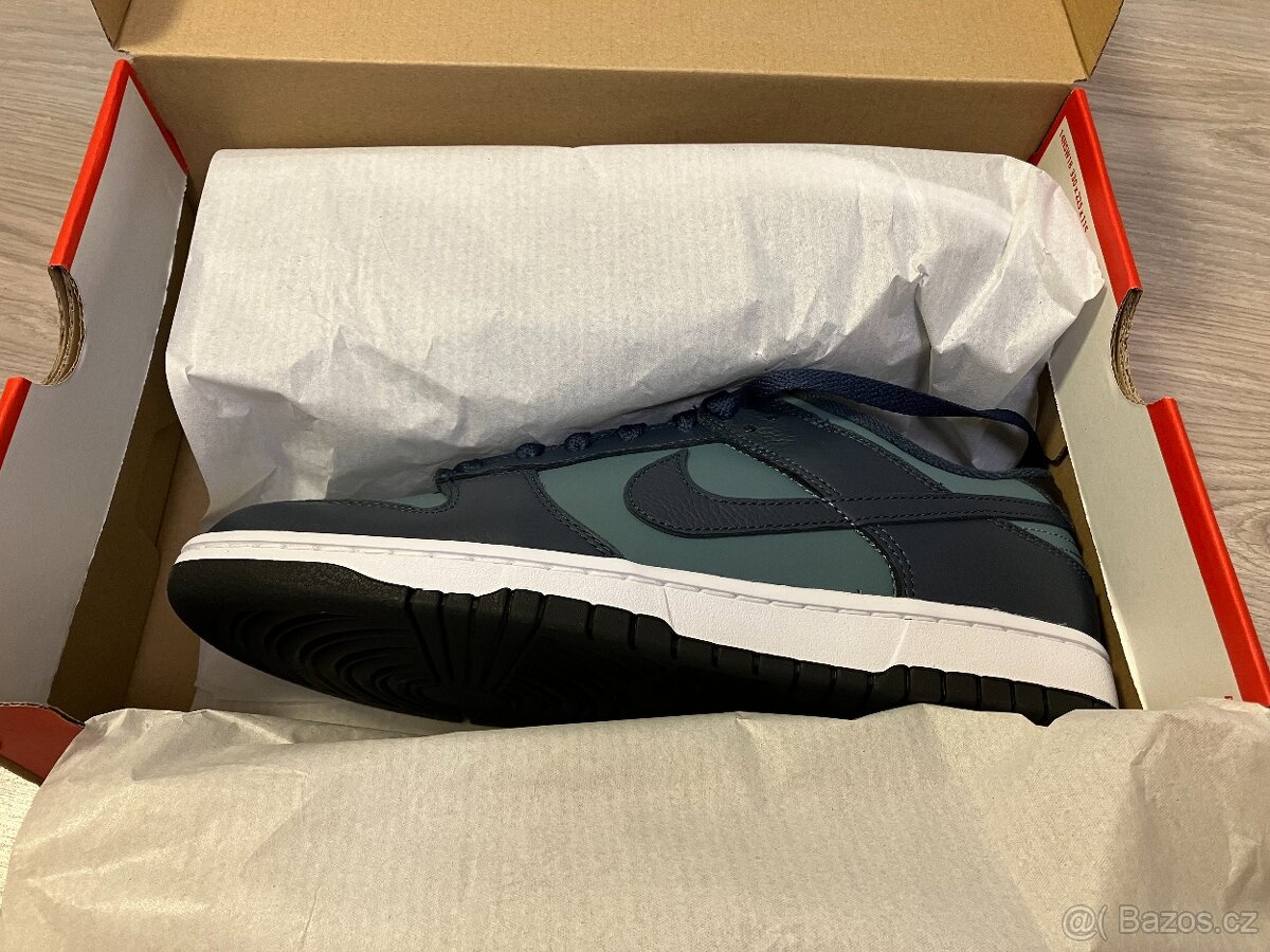 Nike Dunk Low Retro PRM - 8