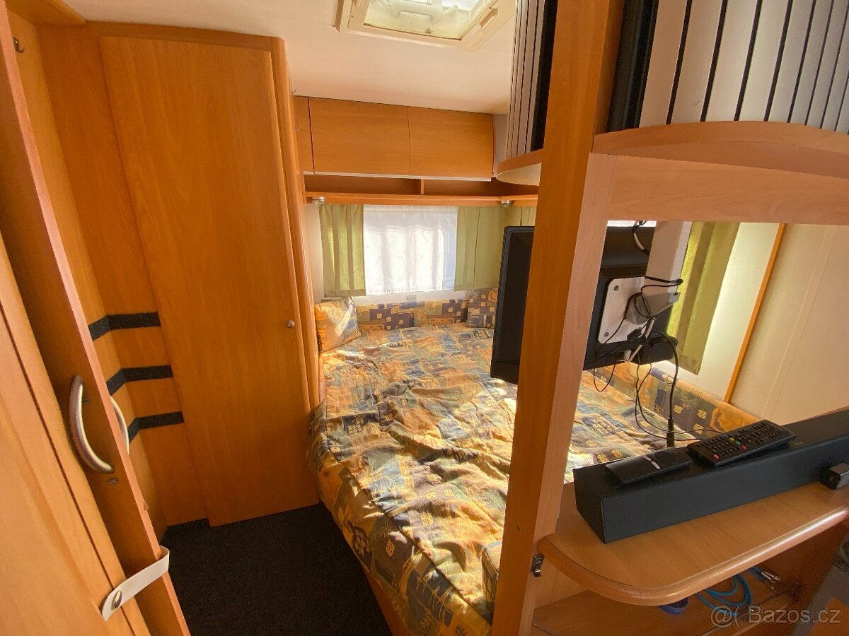 karavan Home car - 8