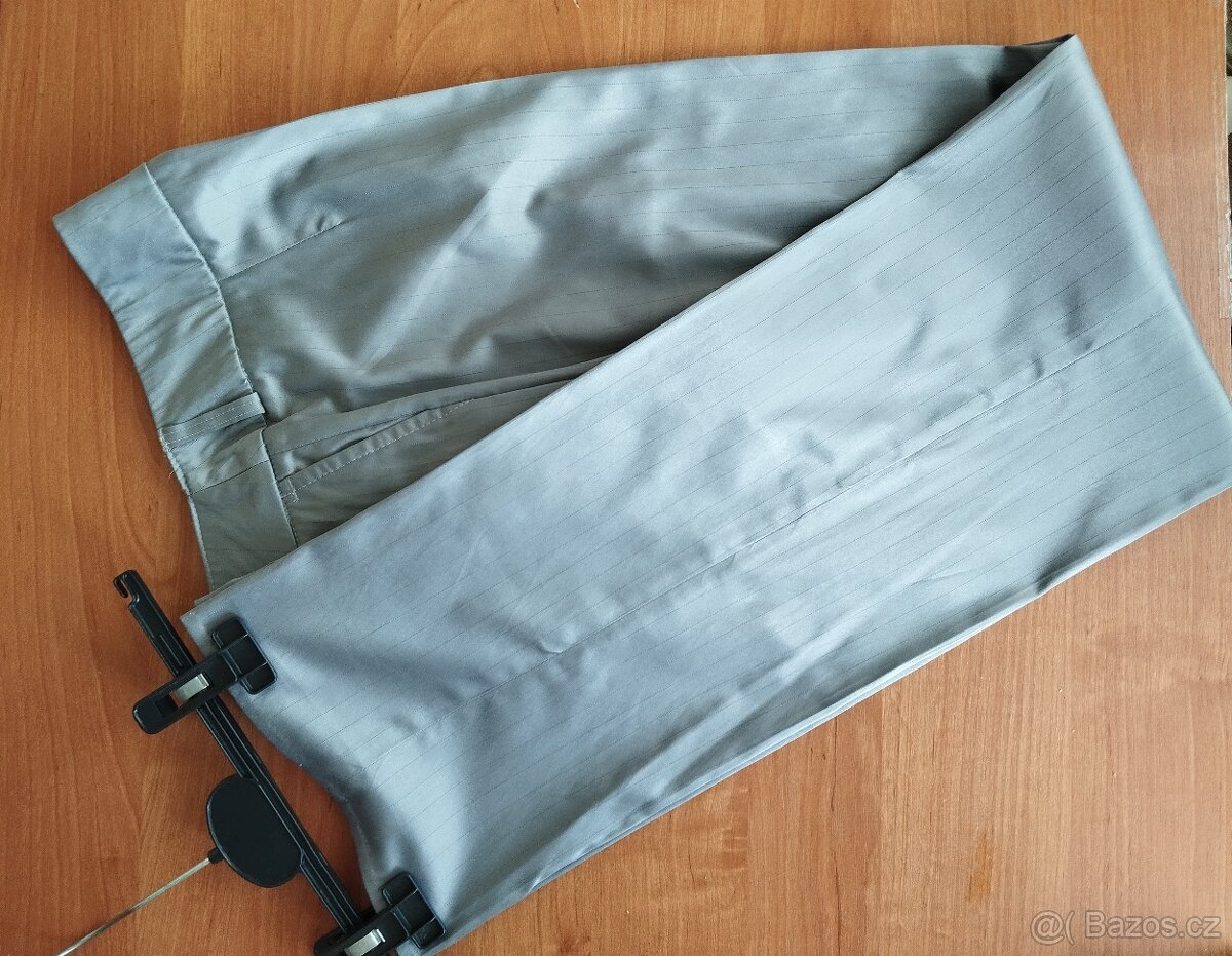 Pěkné dámské kalhoty vel. 42 pro vysokou postavu.Pánské rifl - 8