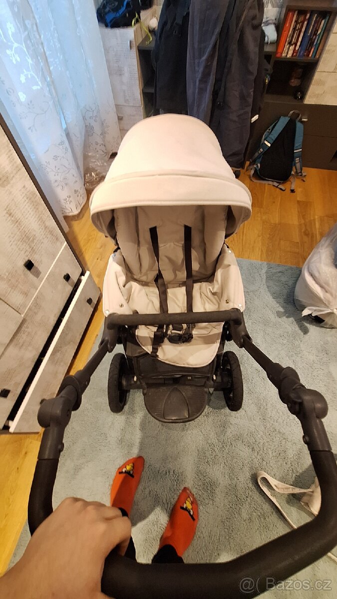 Dětský kočárek - 8