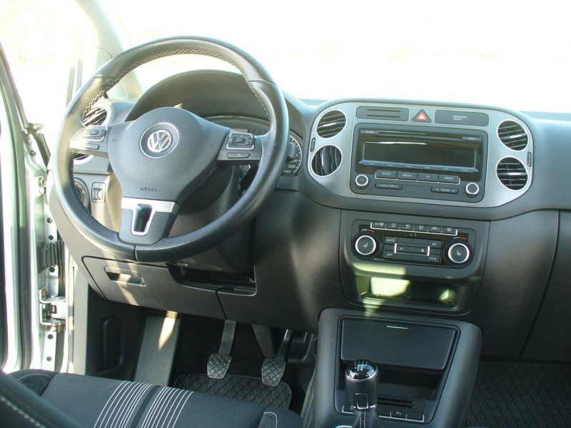 VW Golf Plus 1.2TSi 63kW MATCH, r.v. 3/2012 - 8