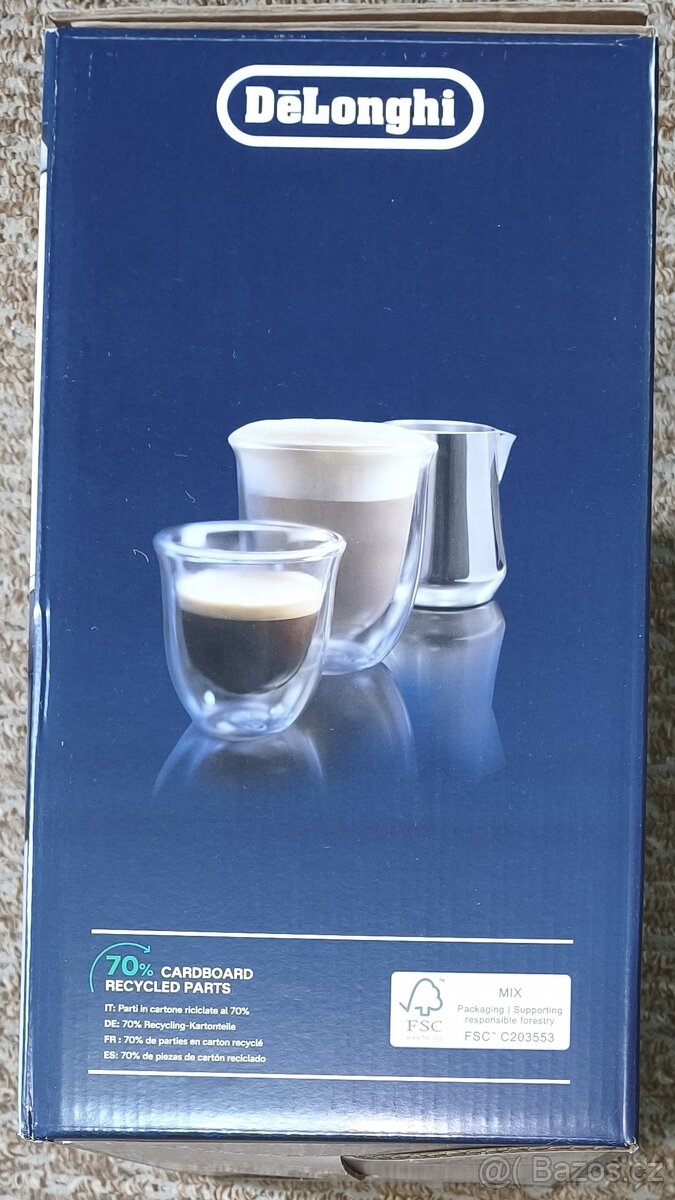 Pákový kávovar De'Longhi Dedica EC 685.M - 8