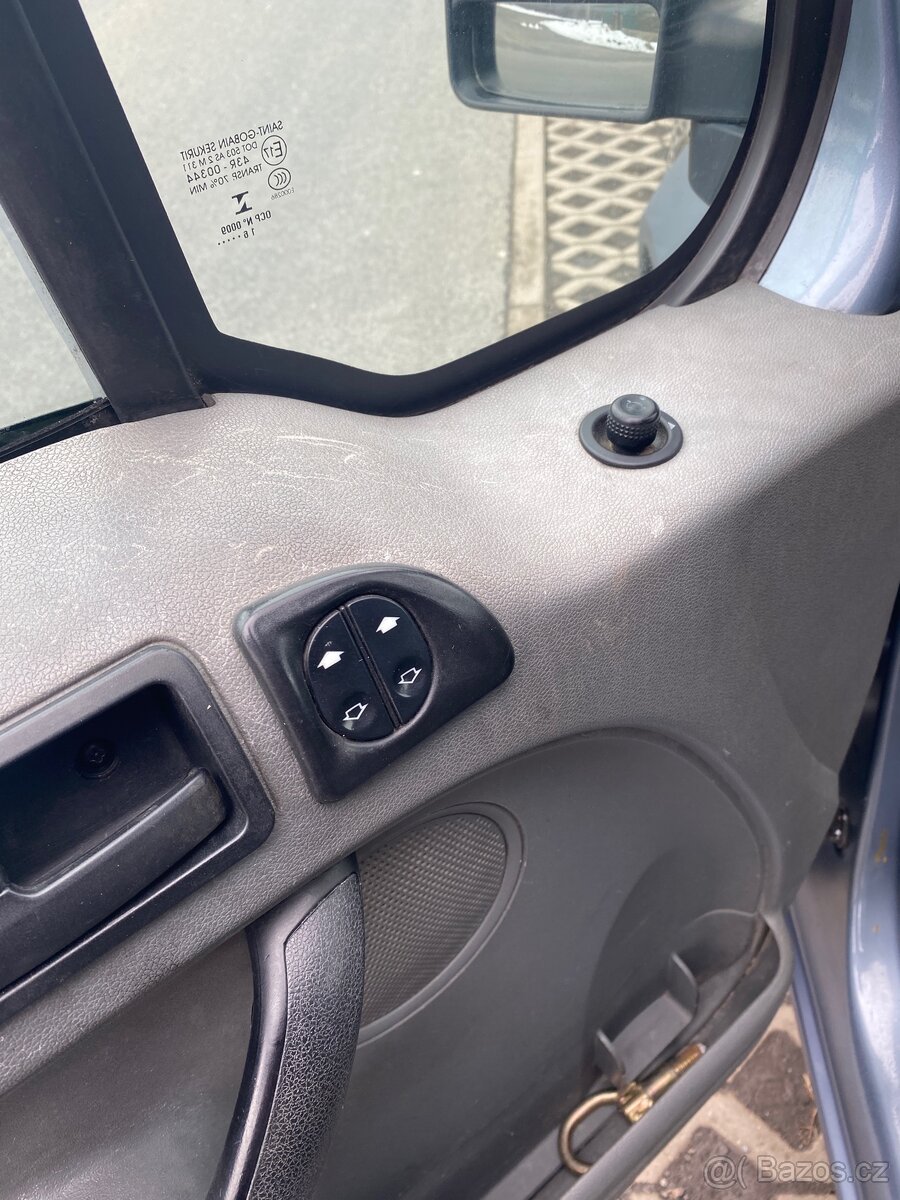 Ford transit Connect - 8