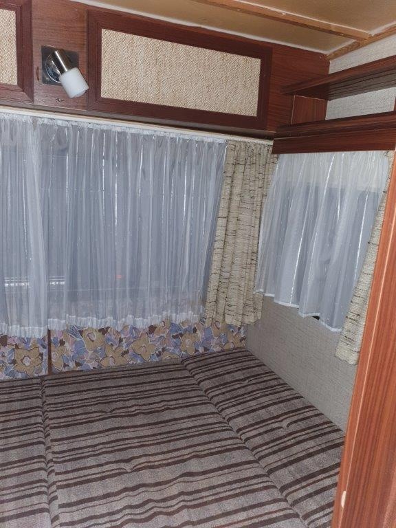 Karavan Tabbert 480 na pevné stání - 8