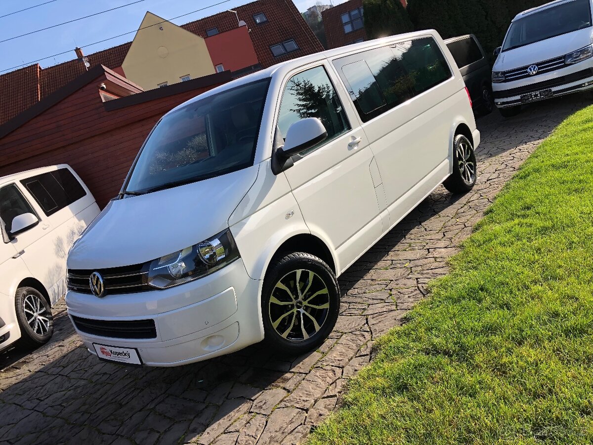 VW Caravelle T5 LONG-2015-DPH-Tažné-barva Candy Multivan - 8
