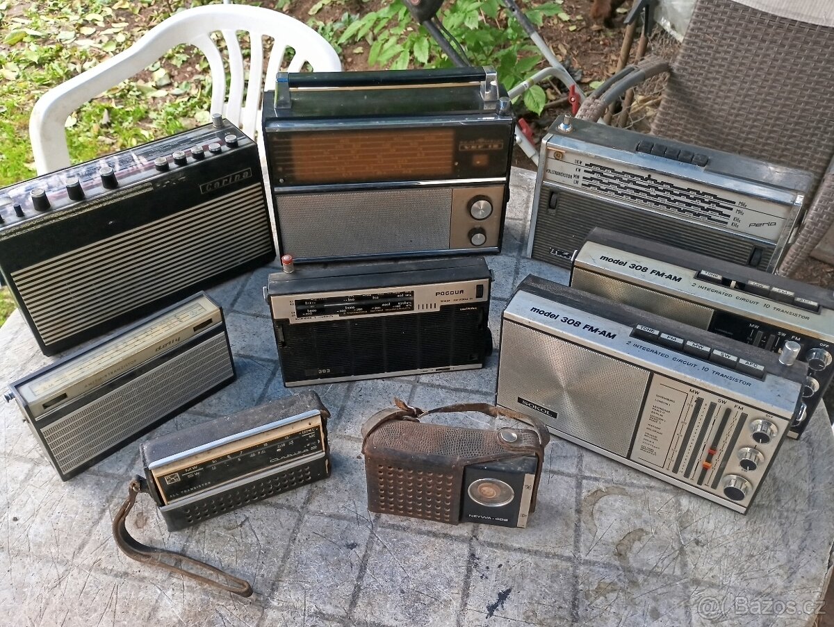 Různá radia carina 2011B,vef,atd. - 8