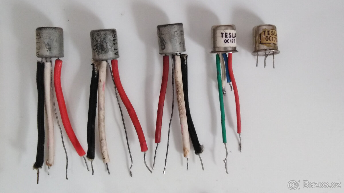 Konvolut tranzistory po radio opraváři (AF116 a jiné) - 8