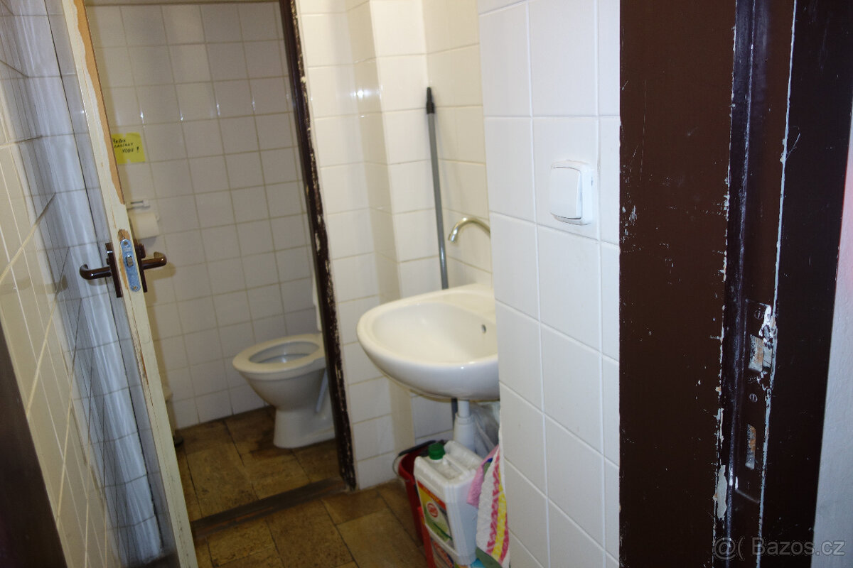 Obchod v centru Brna na Joštové - 8