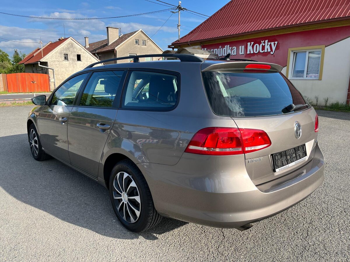 VW PASSAT 1.6 TDi SERVISNí KNIHA - 8