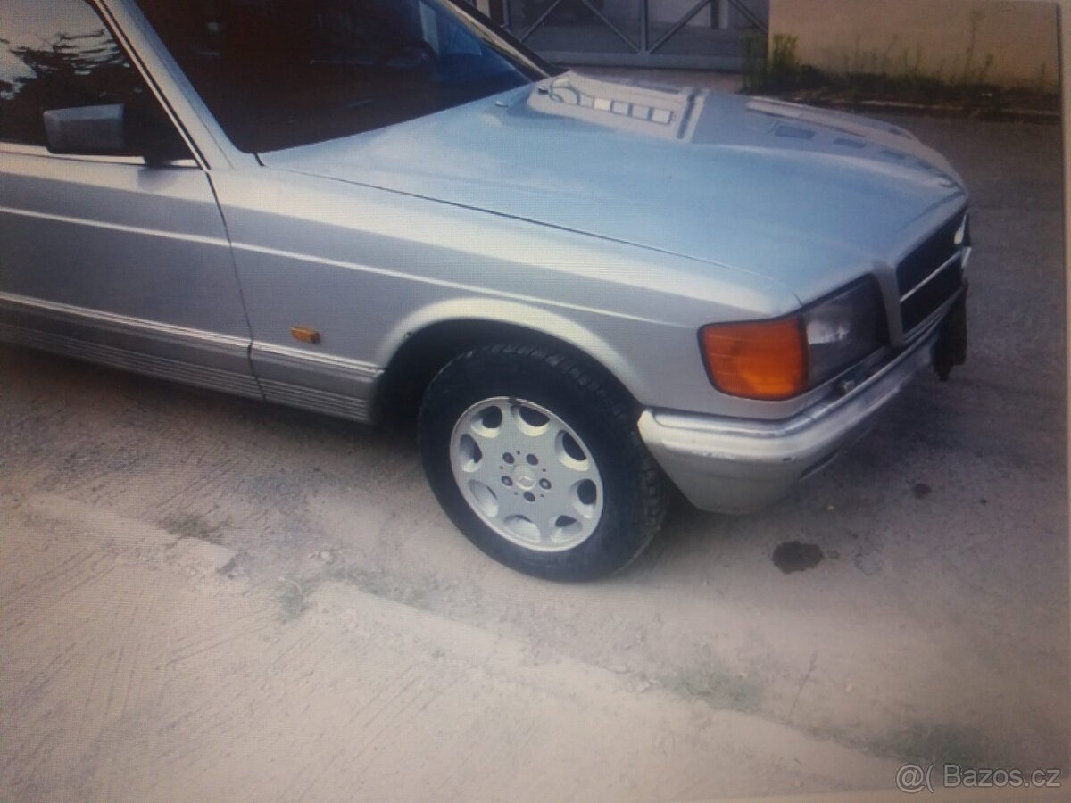 Mercedes Benz W126 500 SEC - 8