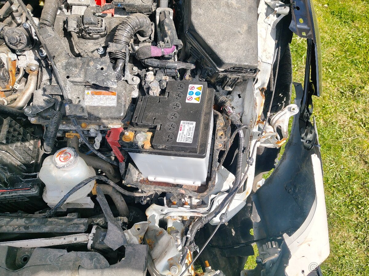 Toyota Corolla 1.8hybrid CR doklady Dph - 8