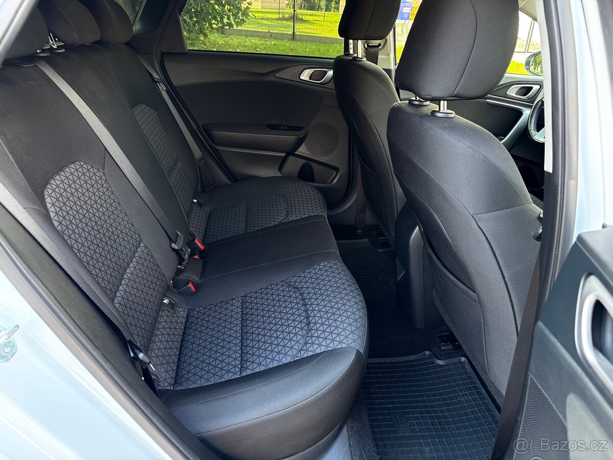 KIA Ceed SW 1,5 T-GDI 118kW ZÁRUKA r.2023 - 8