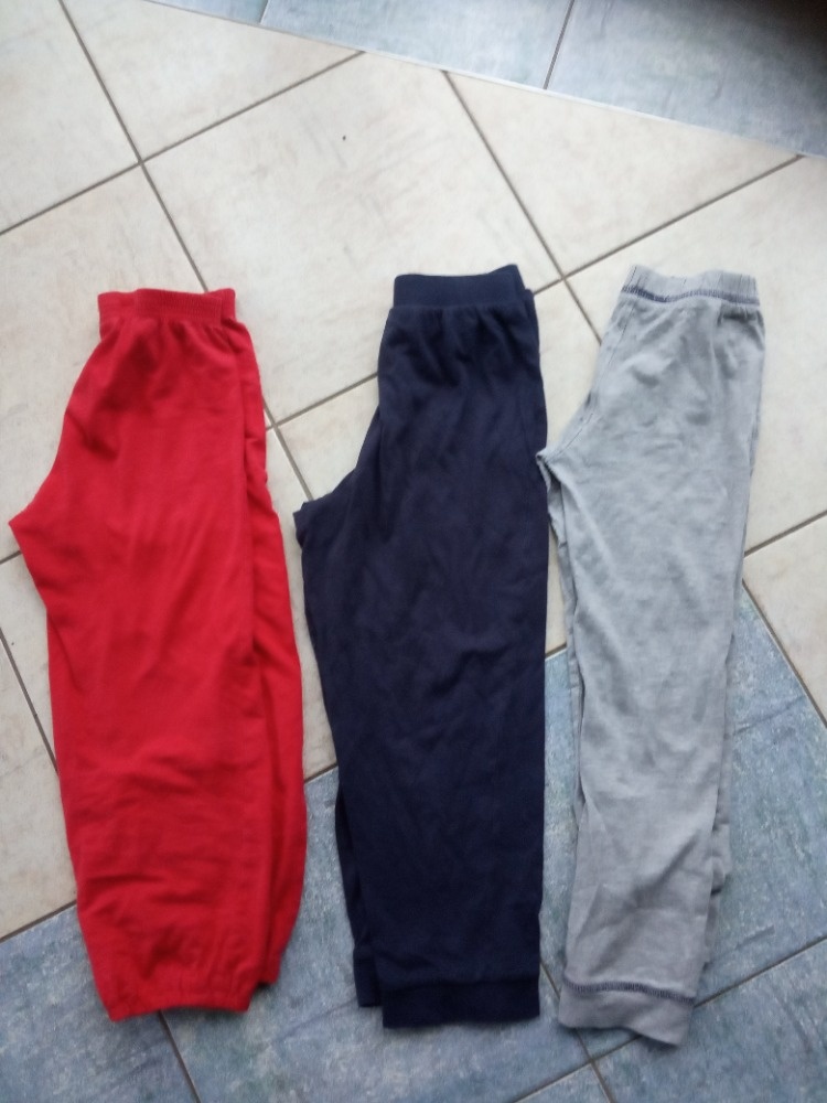 Pyžamo, domácí komplet 110/116 a župan 122-128-134 - 8