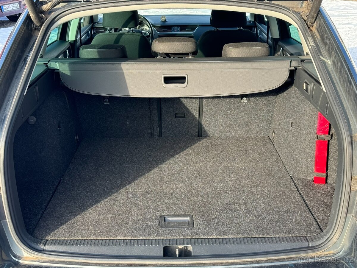 Škoda Octavia Combi 2.0 TDI Soleil DSG - 8
