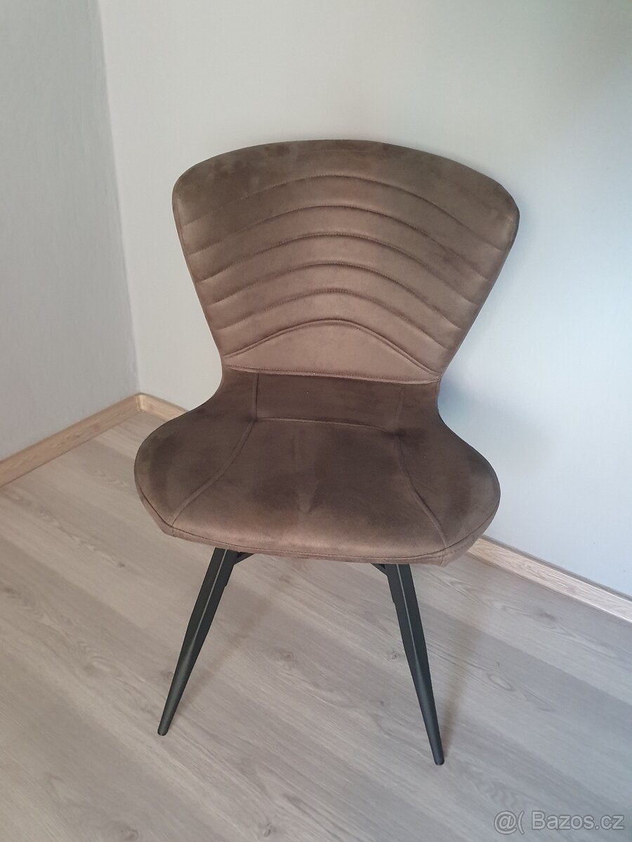 Masivní mangový stůl + polstrovaná židle - 8