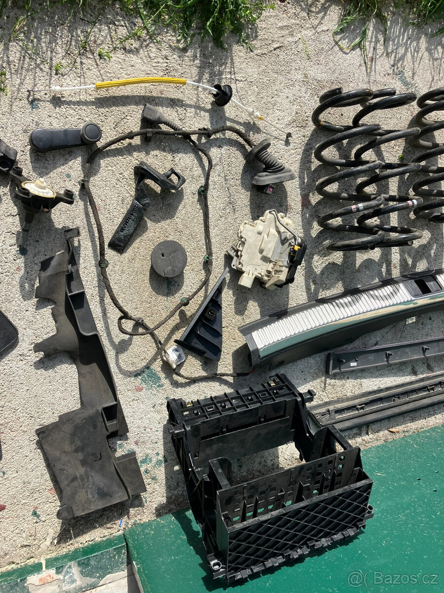 Díly Audi A4 B7 - 8